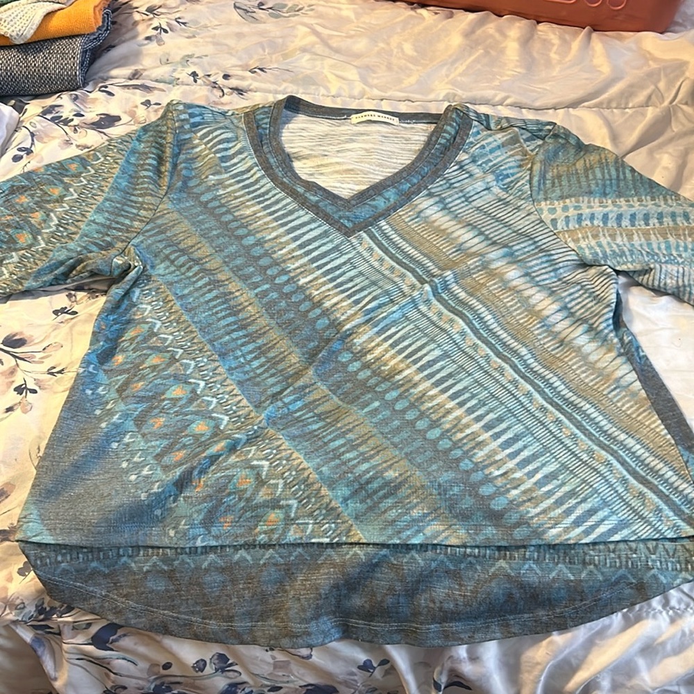 Light weight 3/4 sleeve shirt